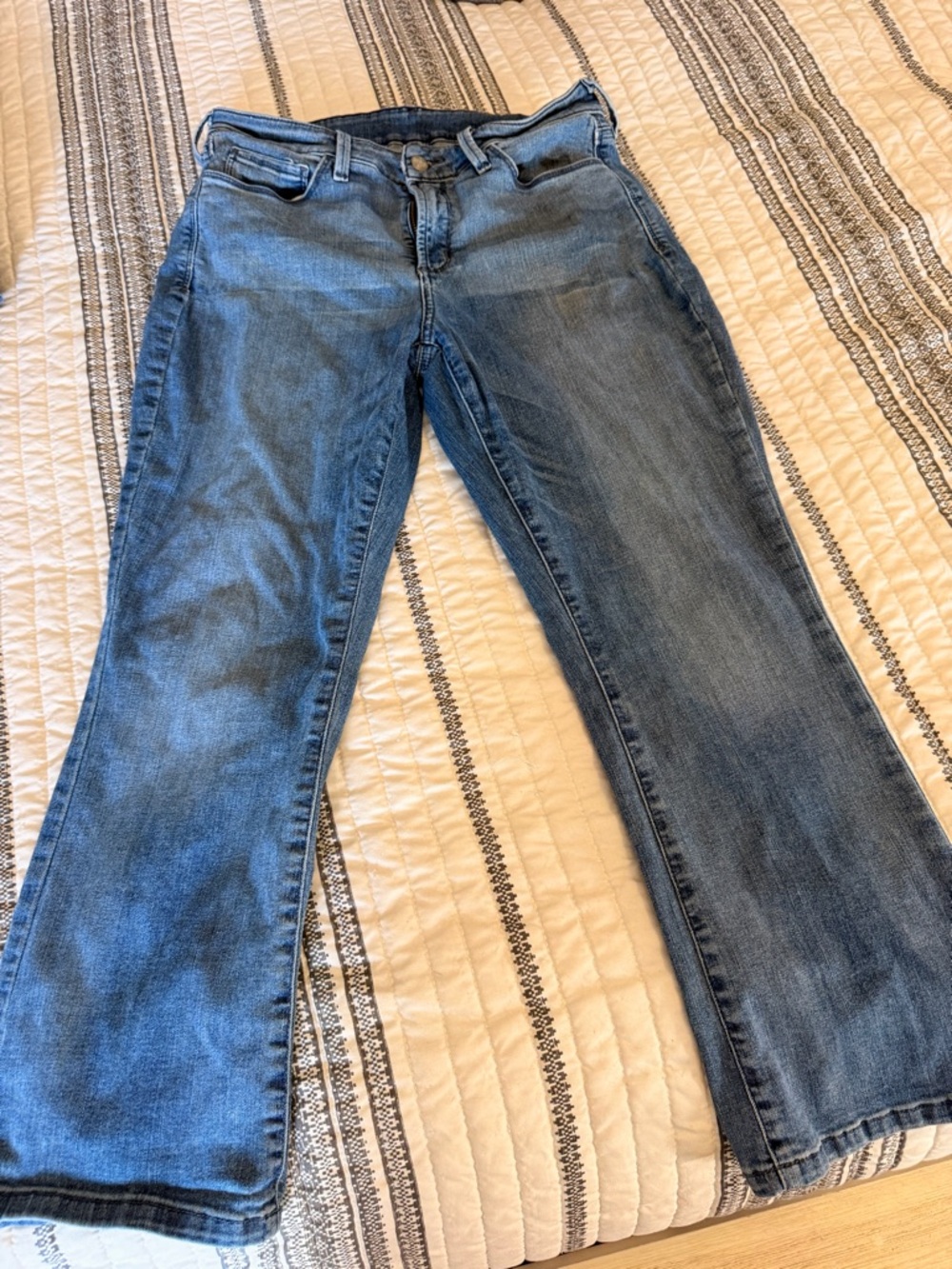 Women's Medium Blue Cropped Flare Jeans